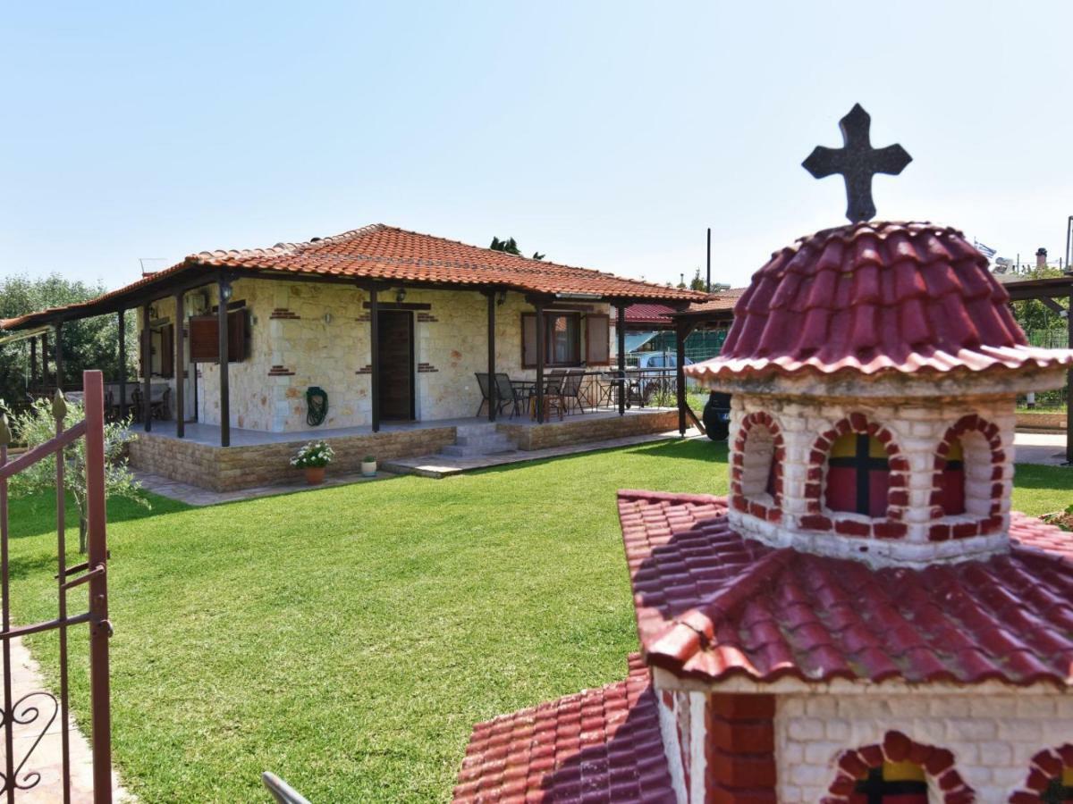 Villa Trifon By Rentalspro Services -Nea Potidea Halkidiki エクステリア 写真