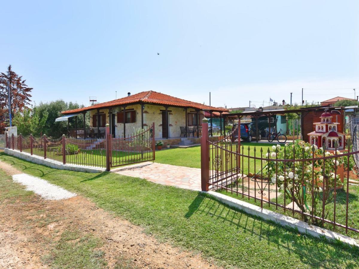 Villa Trifon By Rentalspro Services -Nea Potidea Halkidiki エクステリア 写真