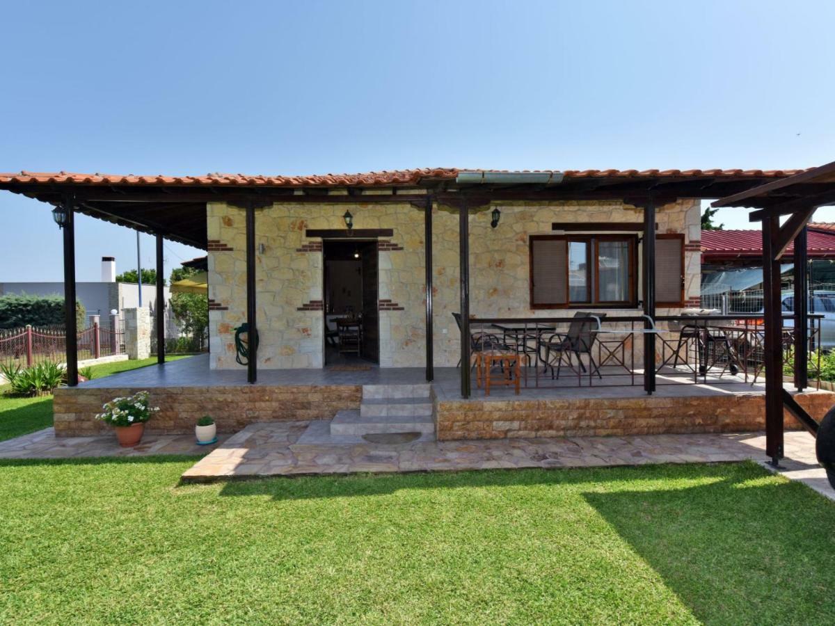 Villa Trifon By Rentalspro Services -Nea Potidea Halkidiki エクステリア 写真
