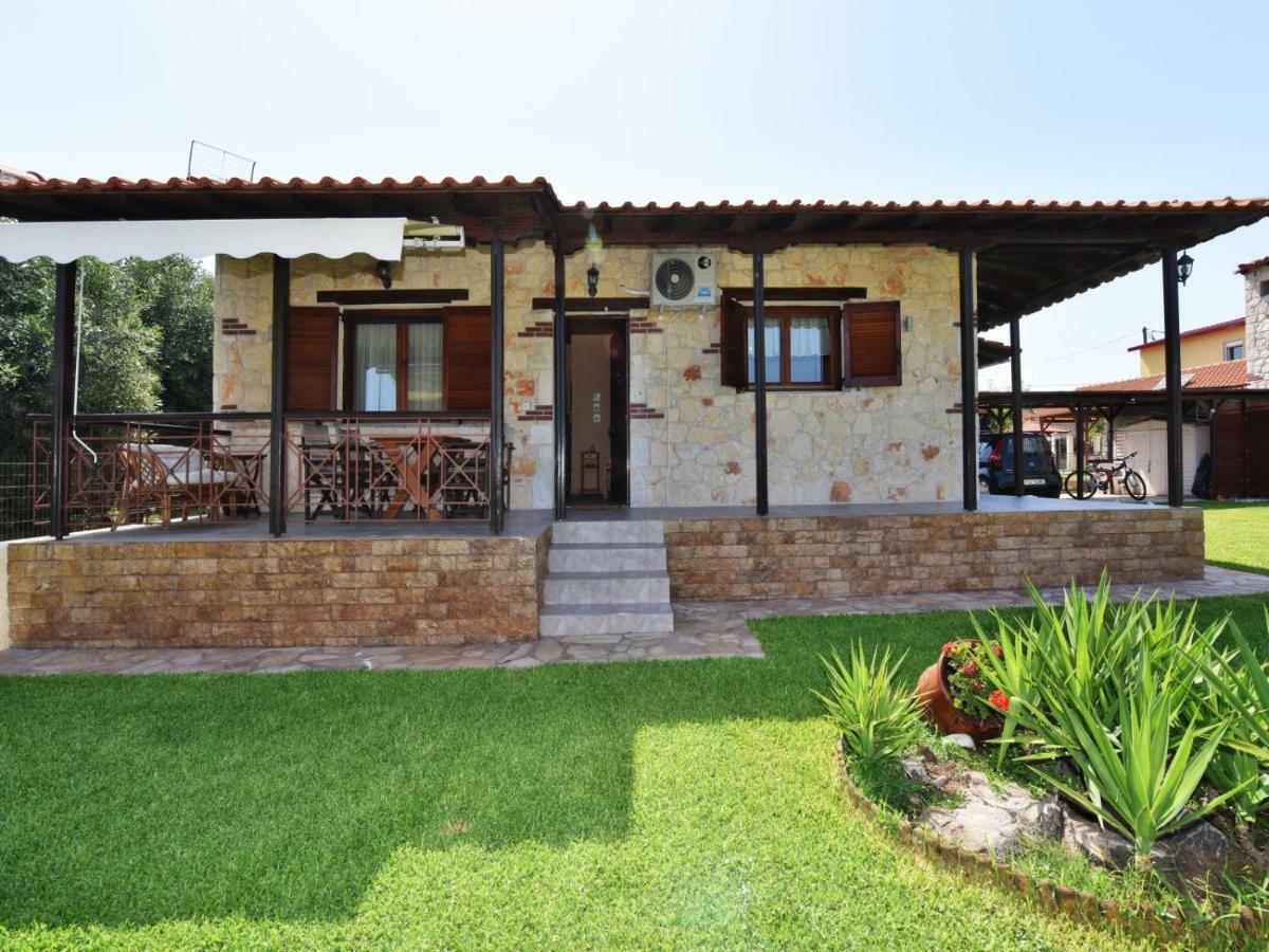 Villa Trifon By Rentalspro Services -Nea Potidea Halkidiki エクステリア 写真
